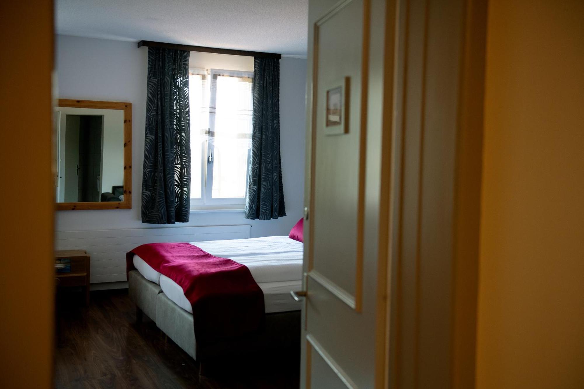 Unterseen Hotel Sonne Interlaken-Matten المظهر الخارجي الصورة